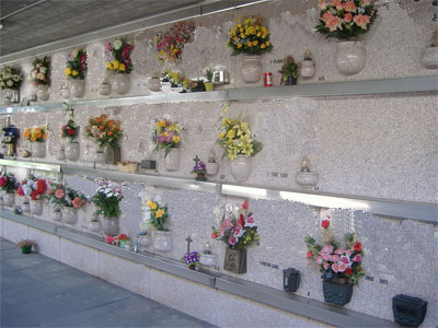 Avviso: Contenitori per la raccolta dei rifiuti al Cimitero